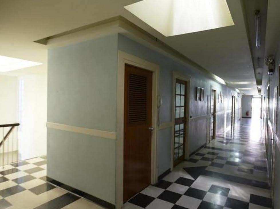 Mad Monkey Hostel Bangkok Bagian luar foto