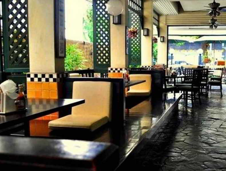 Mad Monkey Hostel Bangkok Bagian luar foto